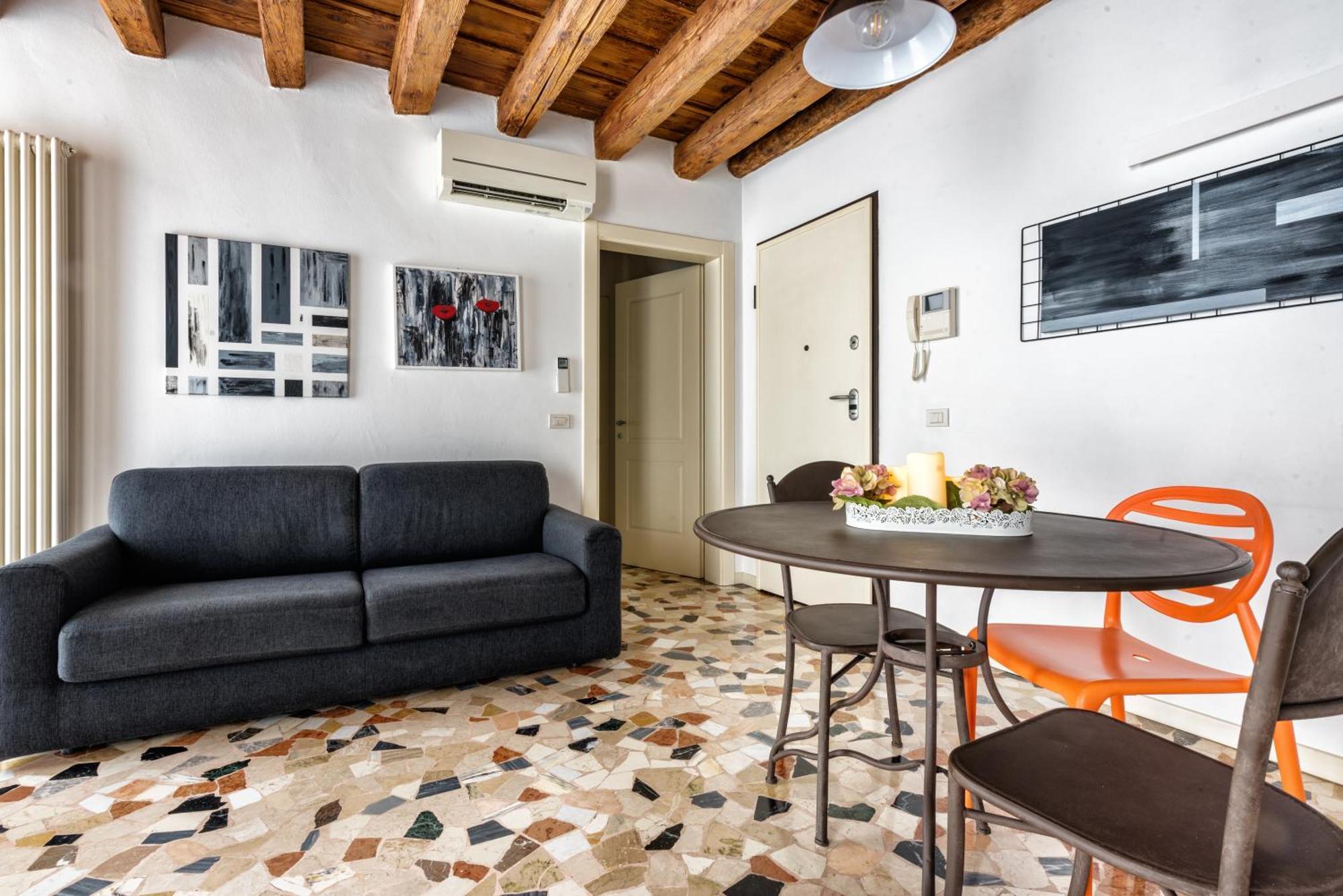 Lovely Apartment In Vicenza Exterior photo